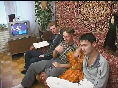 ਗਰਮ ਲੈਟੀਨਾ slut ਮੇਰੇ ਕੁੱਕੜ ਦੇ ਬਾਹਰ jizz ਚੂਸਣ