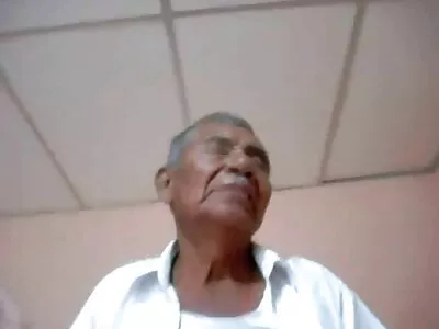 ਉਸ ਦੇ ਛੇਕ ਲਈ ਖਿਡੌਣੇ