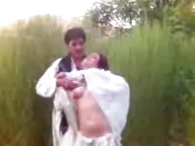 ਬਿਨਾਂ ਰਹਿਮ ਦੇ ਉਸ ਨੂੰ ਕੁੱਟਣਾ
