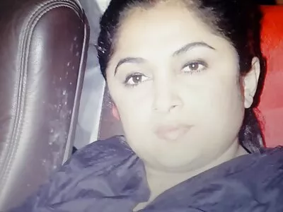 ਮੇਰੀ ਪਤਨੀ ਜਾਣਦੀ ਹੈ ਕਿ ਆਦਮੀ ਨੂੰ ਕੀ ਚਾਹੀਦਾ ਹੈ!