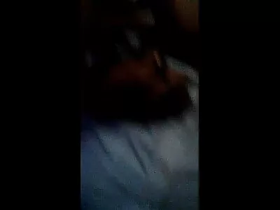 ਇੱਕ ਸੈਕਸੀ bimbo ਉਸ ਦੀ ਚੂਤ ਵਿੱਚ fucked ਹੈ