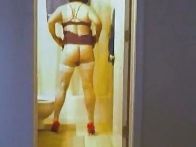 MILF ਹਾਰਡ ਚੁਦਾਈ ਕਰਨਾ ਜਾਣਦਾ ਹੈ