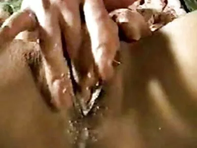 MILF ਲੈਟਿਨਾ ਬਲੌਜਬ ਕਰਦੀ ਹੈ ਅਤੇ ਮੂੰਹ ਵਿੱਚ ਕਮ ਕਰਦੀ ਹੈ